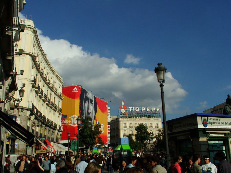 Saturday at La Puerta del Sol with the infamous Tio Pepe sign in the background.