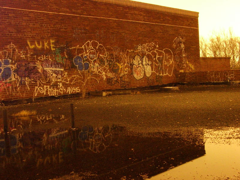 Roof again, with more grafitti.