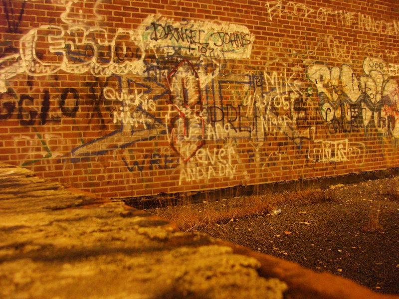 Roof, with grafitti.